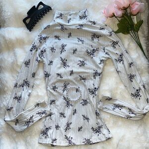 Long sleeve mini floral turtle neck top
